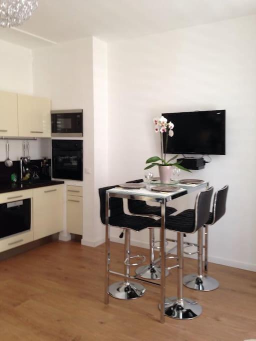 #28 1 Bdr Flat Ac Balcony Hper Central 10Mins To Beach & Old Town Nice Exterior photo
