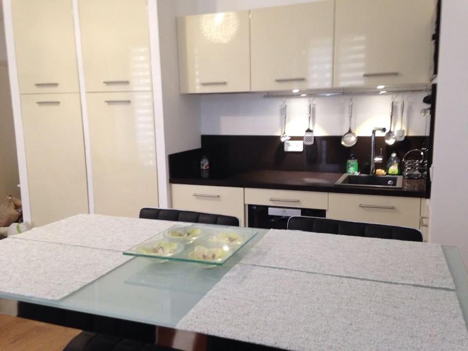 #28 1 Bdr Flat Ac Balcony Hper Central 10Mins To Beach & Old Town Nice Exterior photo